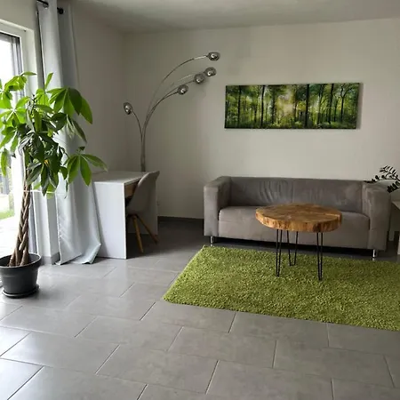 Апартаменты Gemuetliches Nahe Porsche